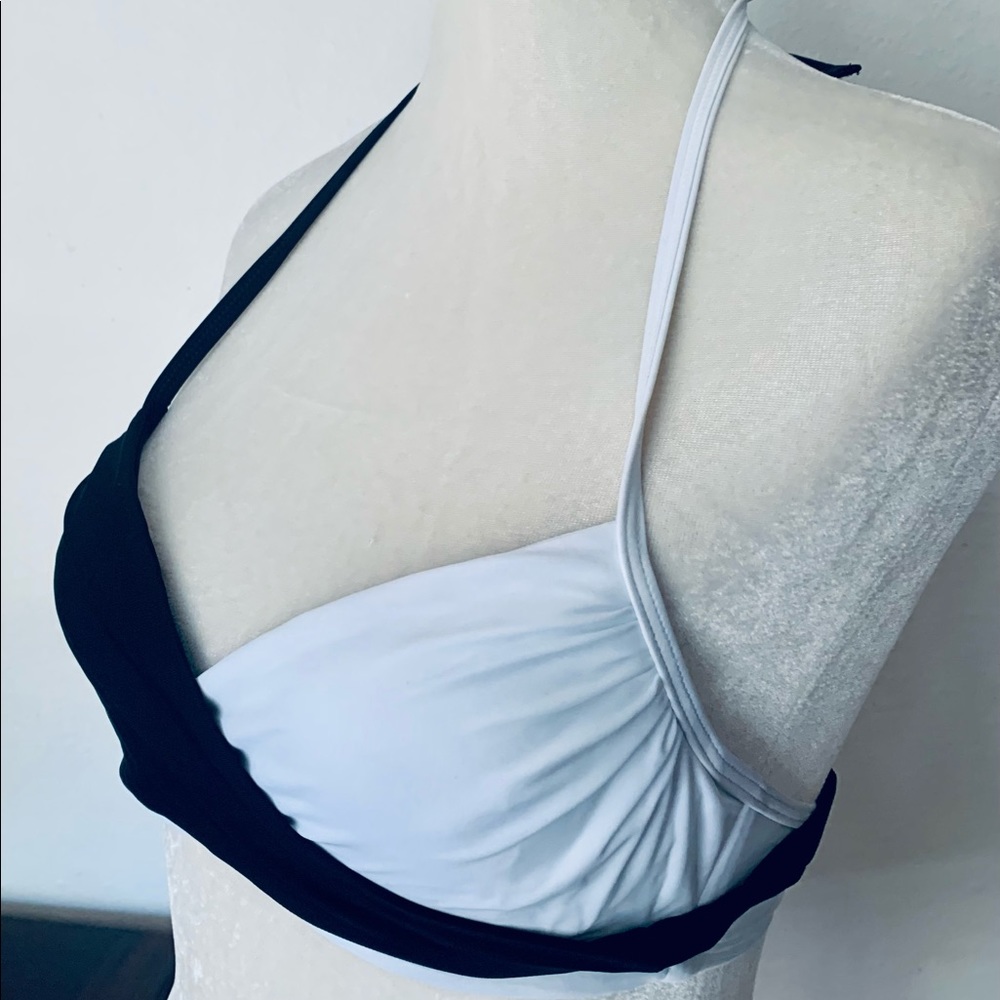 3 piece VS Swimsuit - Picture 5 of 7
